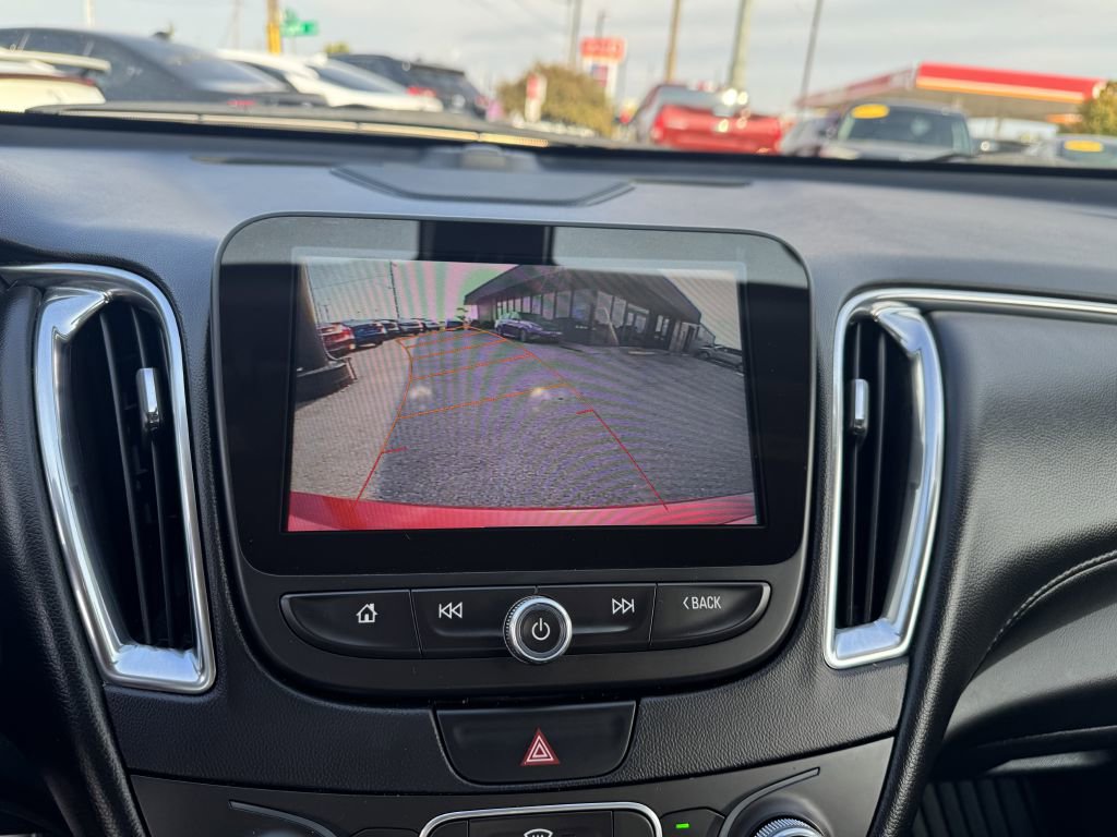 Used 2016 Chevrolet Malibu LT w/ Leather Package image 30