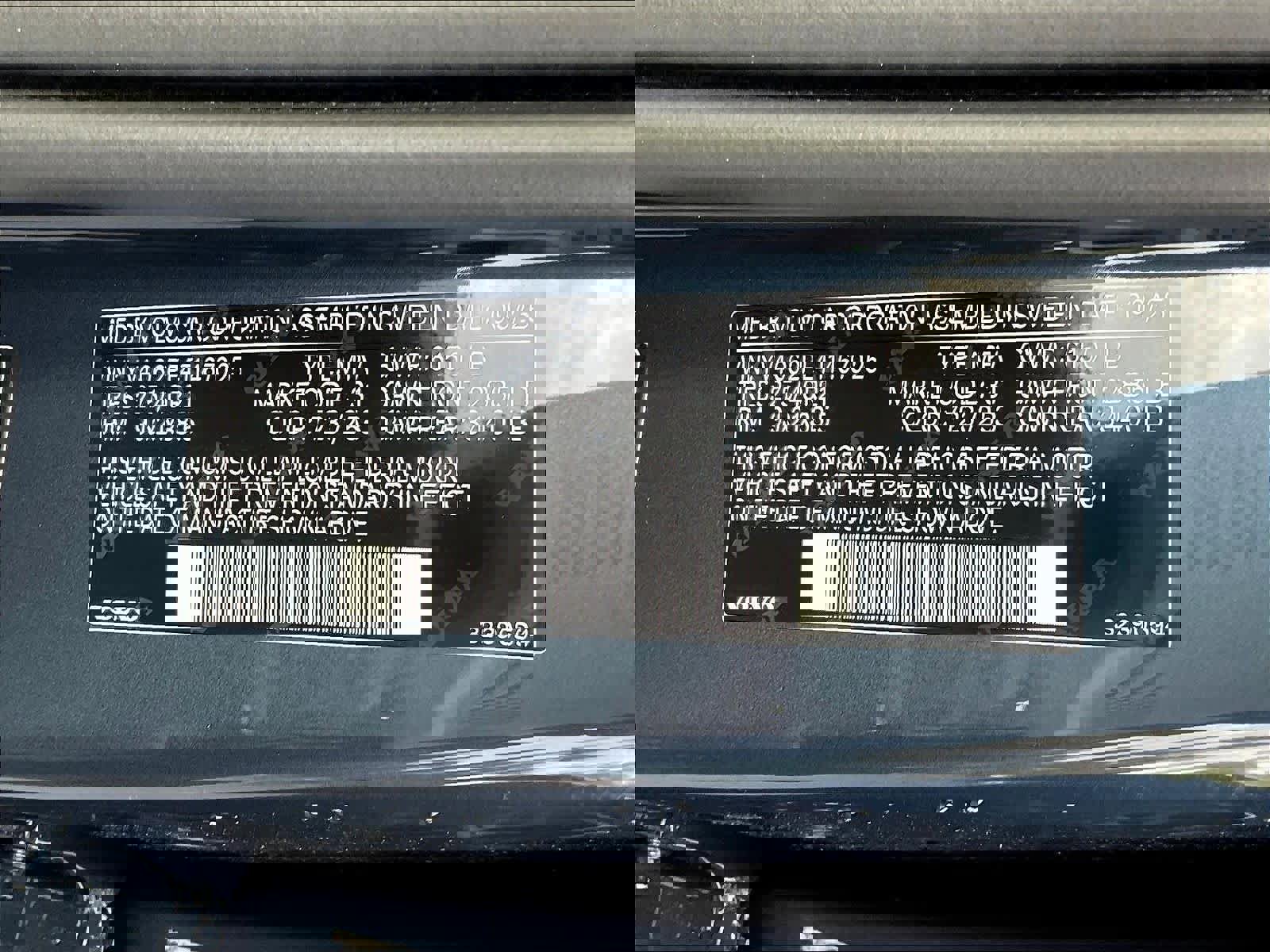 New 2026 Volvo XC90 B6 Plus w/ Protection Package Premier image 36