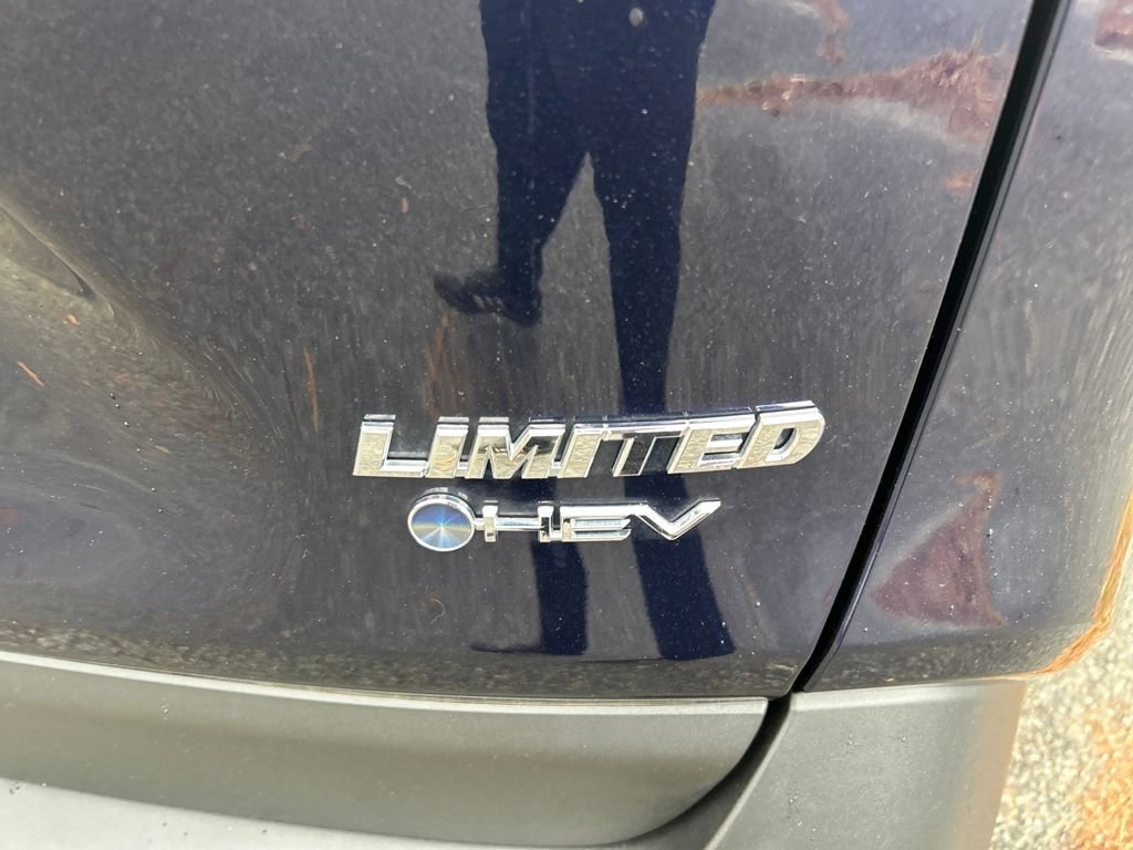 Used 2025 Toyota RAV4 Limited w/ Advanced Technology Package image 15