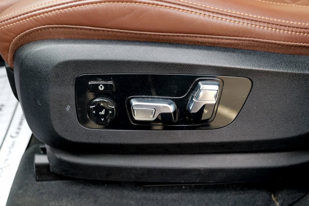 Used 2023 BMW X7 xDrive40i w/ Premium Package image 25