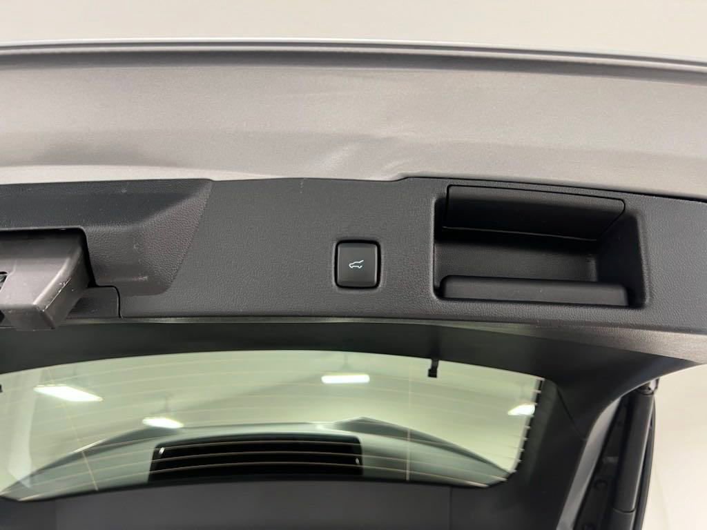 Used 2024 Ford Escape ST-Line w/ Equipment Group 301A image 24