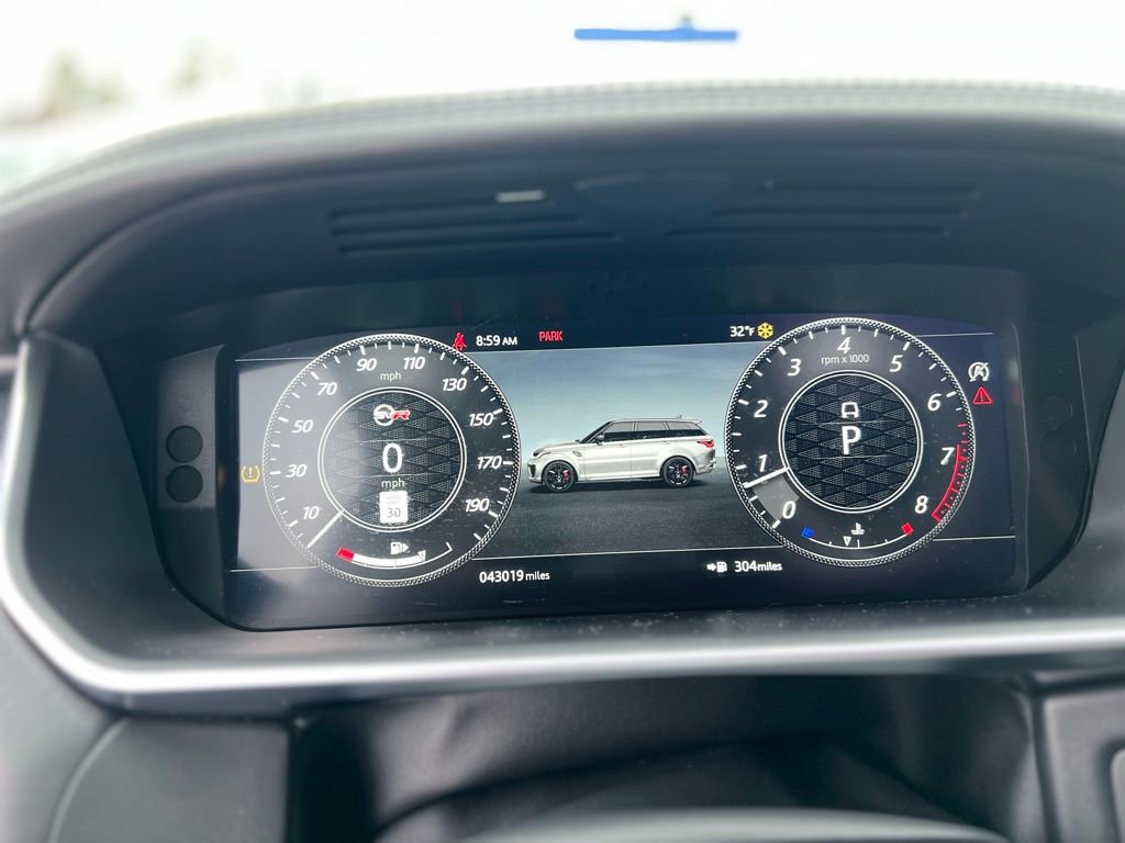 Used 2022 Land Rover Range Rover Sport SVR image 12