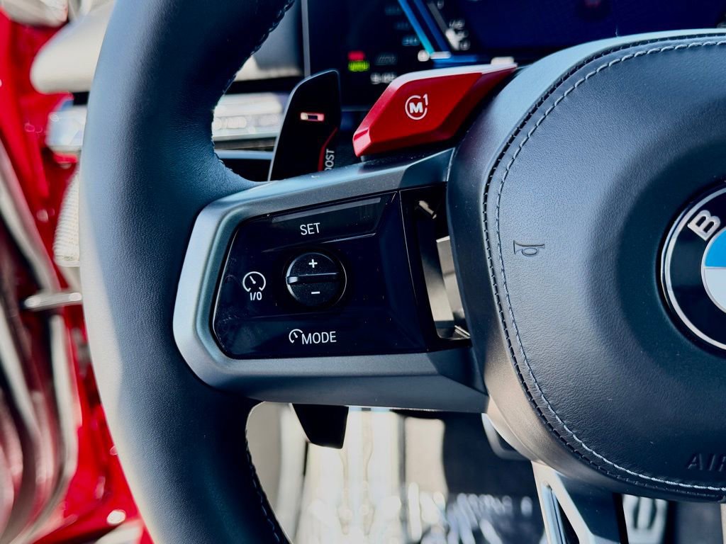 Used 2026 BMW M5 w/ Carbon Package image 24