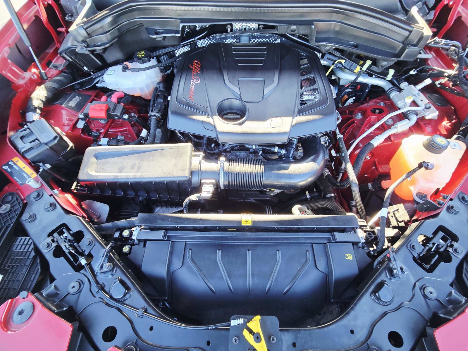 Used 2024 Alfa Romeo Stelvio Sprint image 19