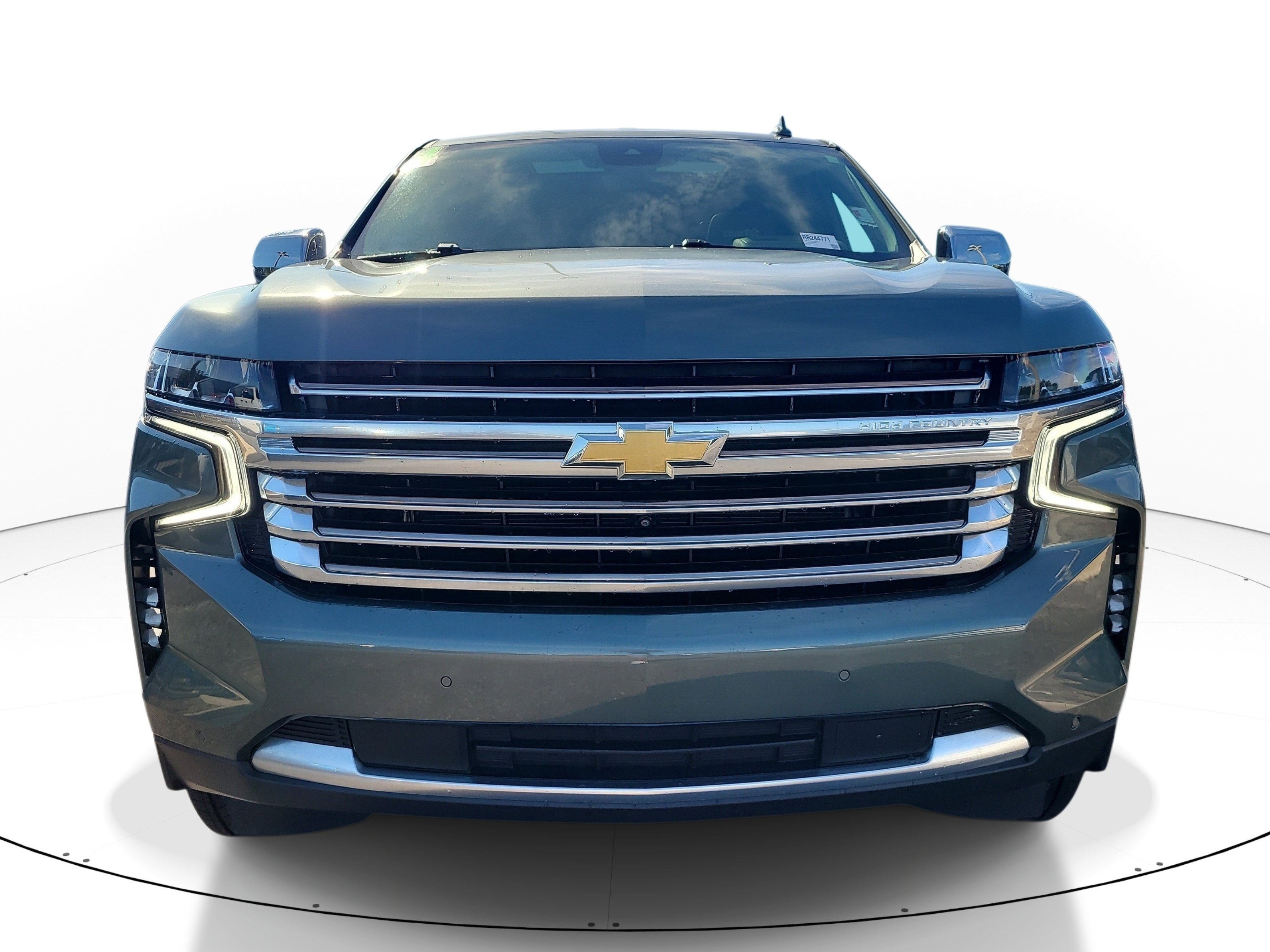 Used 2024 Chevrolet Suburban High Country AWD/4WD image 2