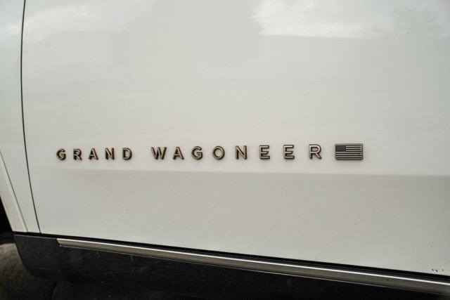 Used 2023 Jeep Grand Wagoneer Series III AWD/4WD image 16