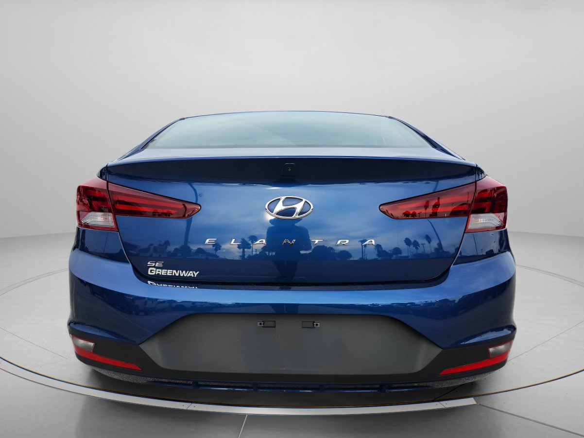 Used 2019 Hyundai Elantra SE FWD image 4