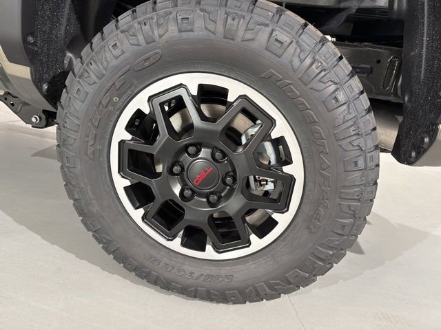 New 2025 Toyota Tacoma TRD Off-Road image 13
