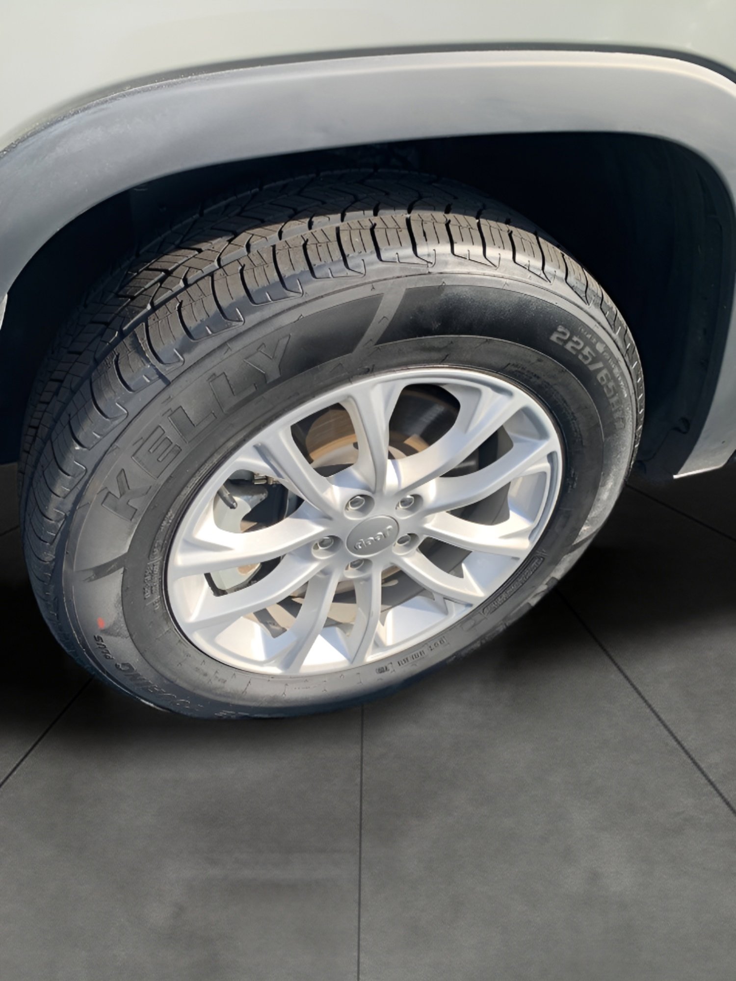 Used 2022 Jeep Cherokee Latitude Lux AWD/4WD image 20