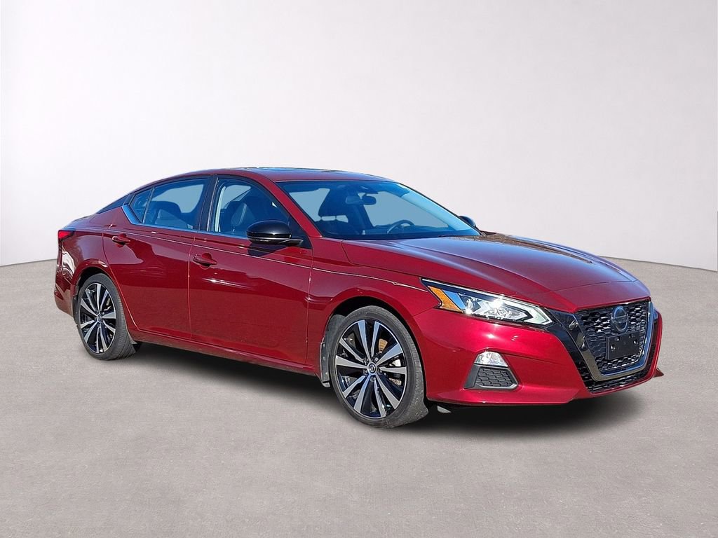 Used 2021 Nissan Altima 2.5 SR w/ SR Premium Package image 1