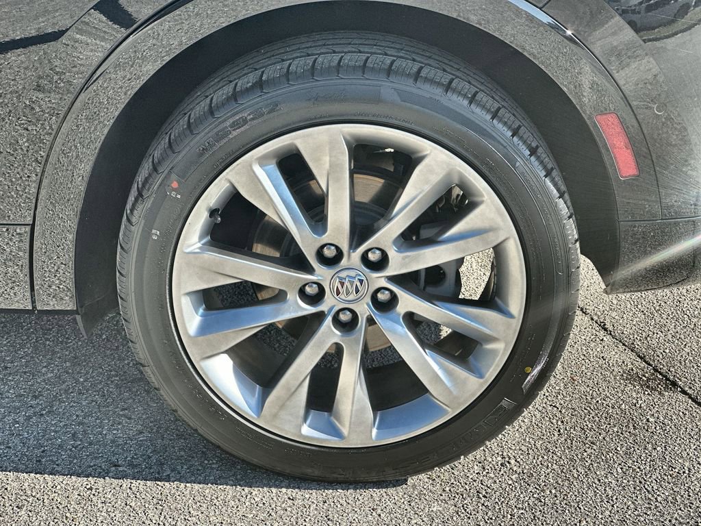 Certified 2023 Buick Envision Avenir FWD image 25