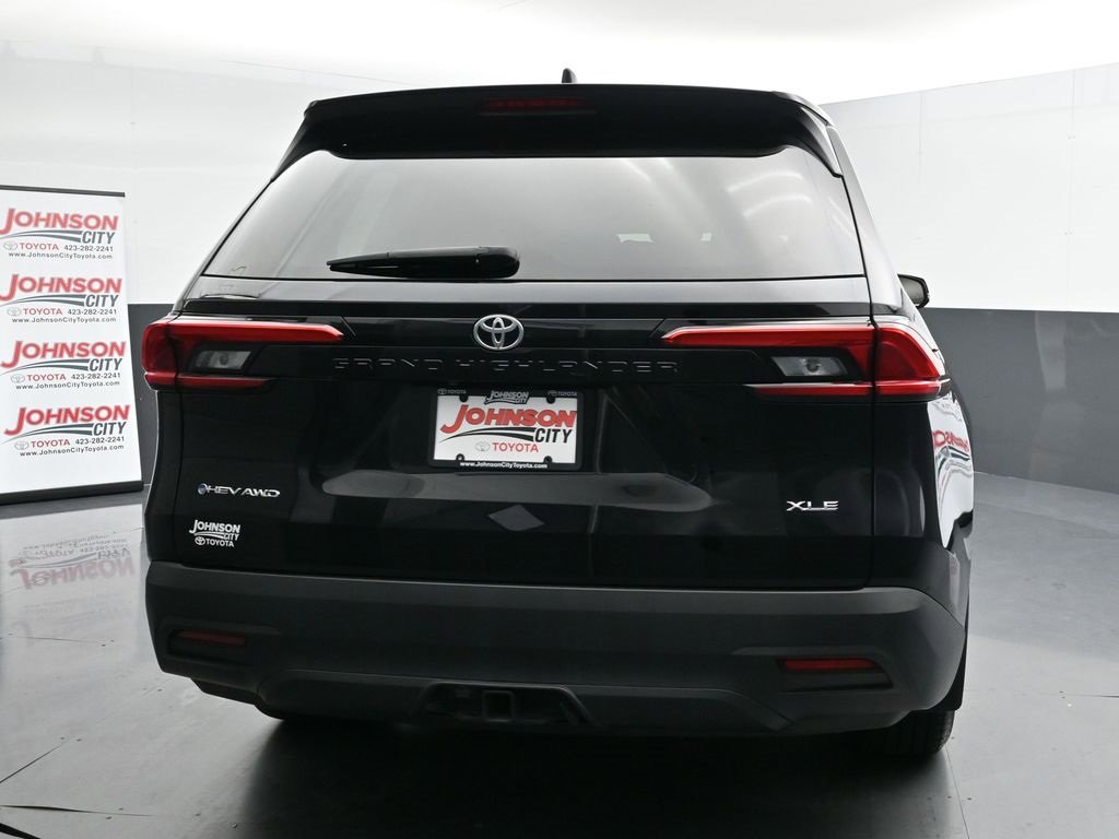 Used 2024 Toyota Grand Highlander XLE image 8