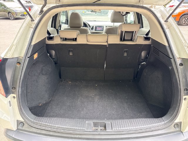 Used 2016 Honda HR-V EX image 5