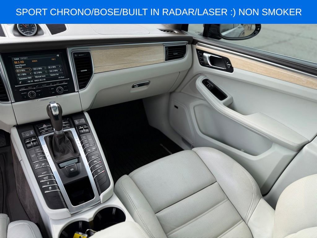 Used 2016 Porsche Macan Turbo image 28