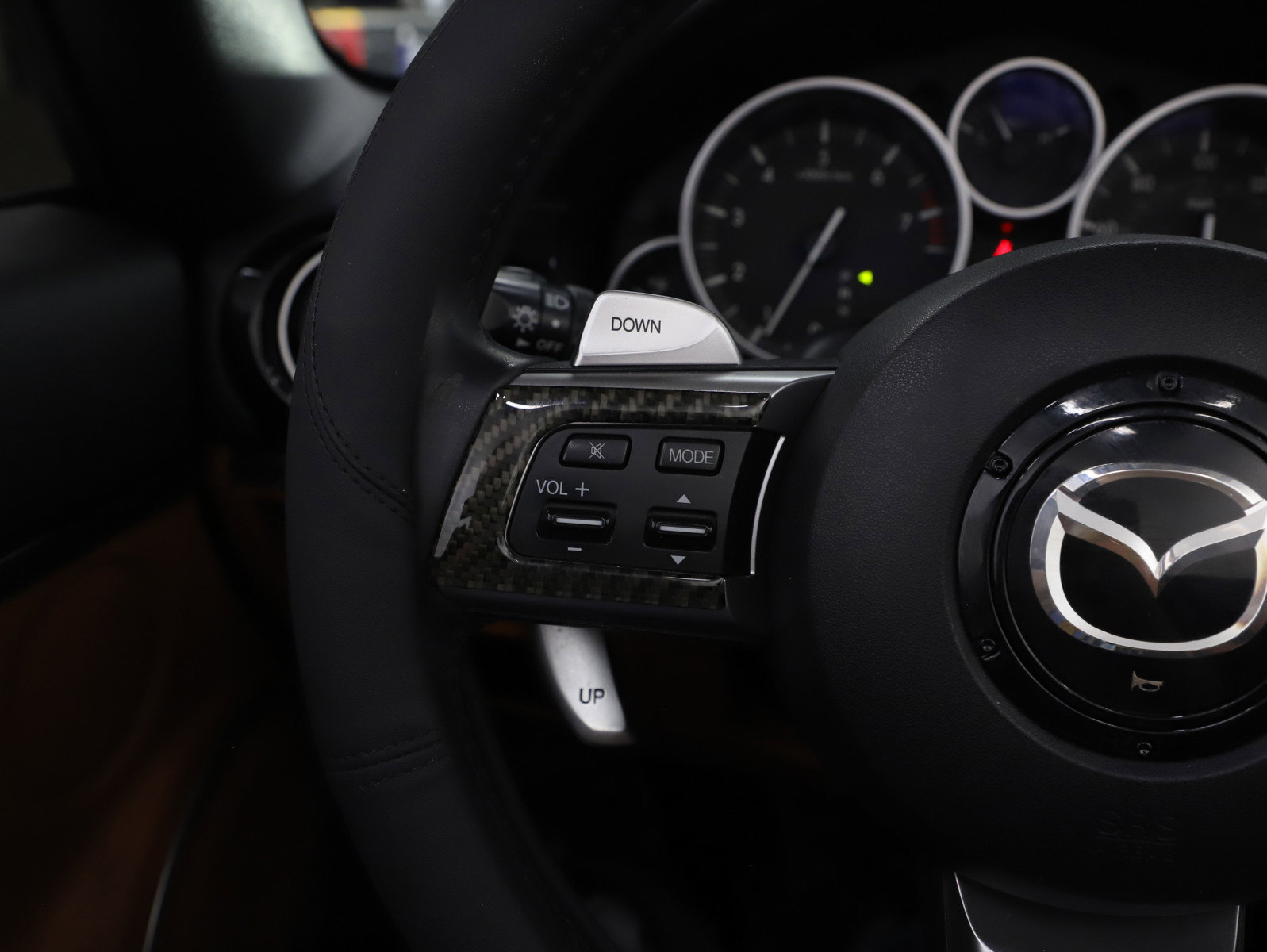 Used 2006 MAZDA MX-5 Miata Grand Touring w/ Premium Pkg image 20