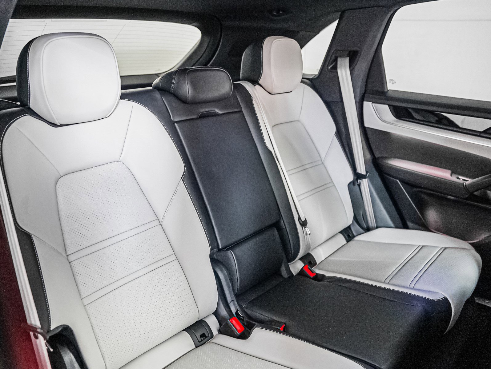 New 2026 Porsche Cayenne S image 6