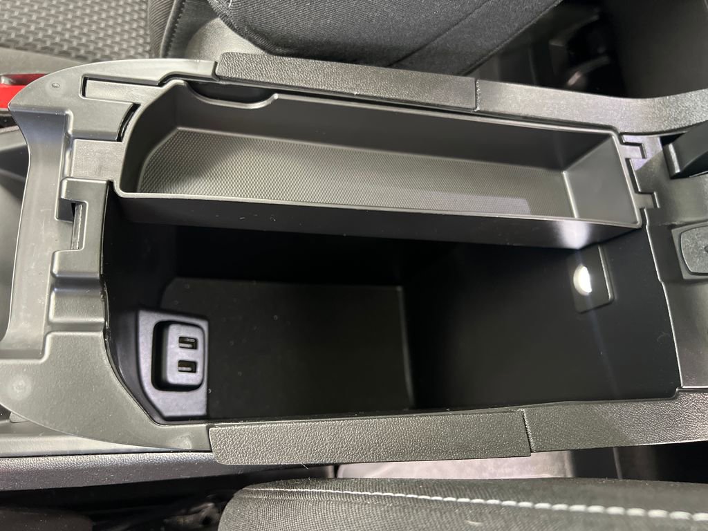 Used 2023 GMC Terrain SLE w/ Driver Convenience Package AWD/4WD image 26