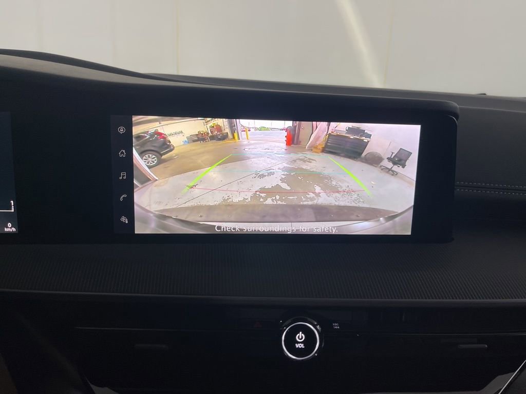 Used 2025 Nissan Murano SV image 68