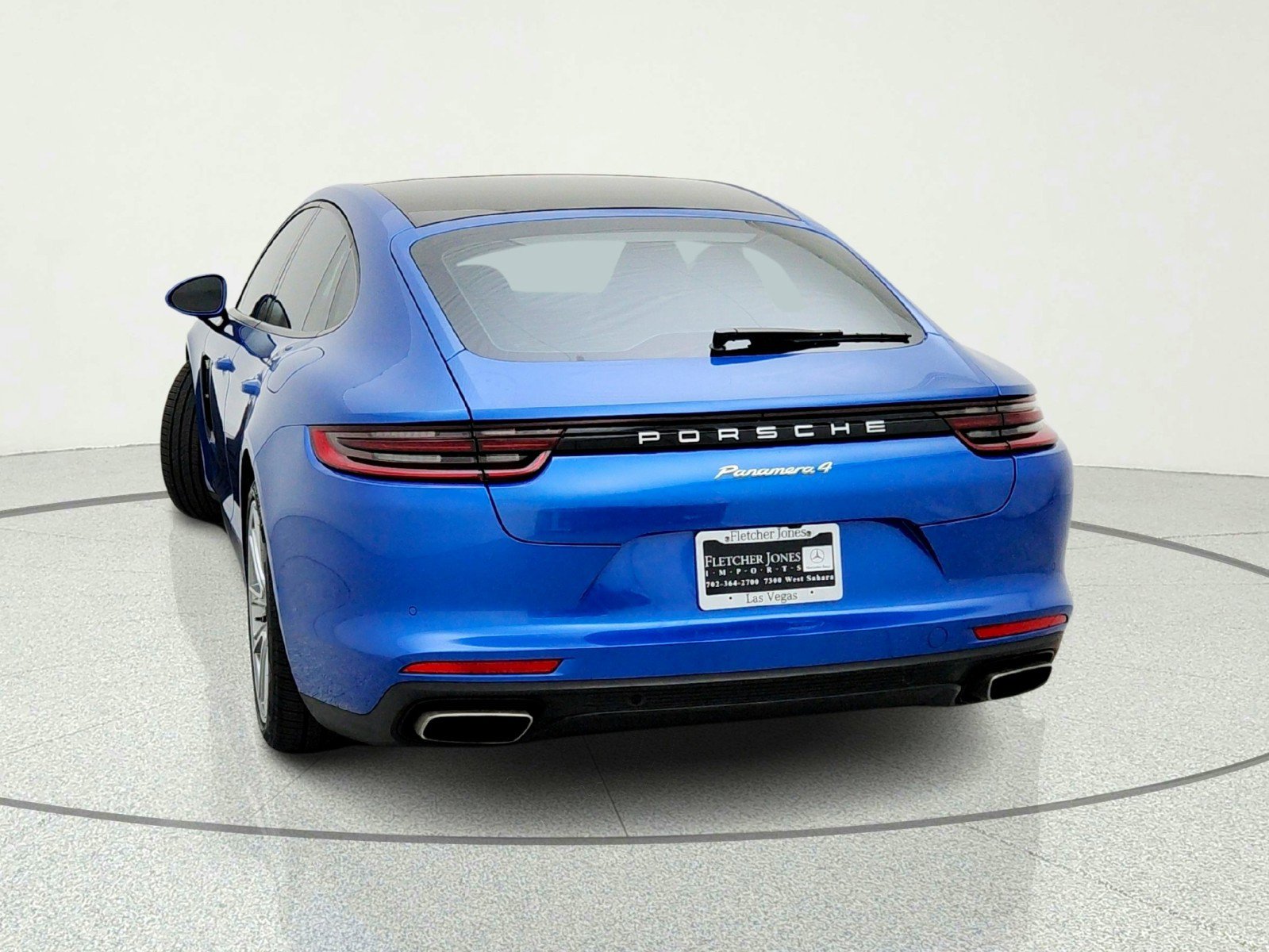 Used 2018 Porsche Panamera 4 AWD/4WD image 11