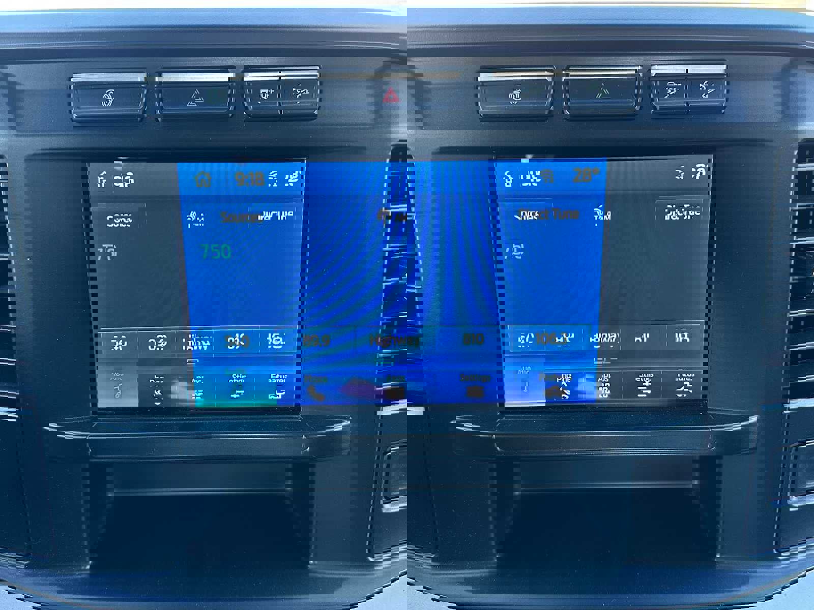 Used 2023 Ford F350 XLT w/ FX4 Off-Road Package image 26