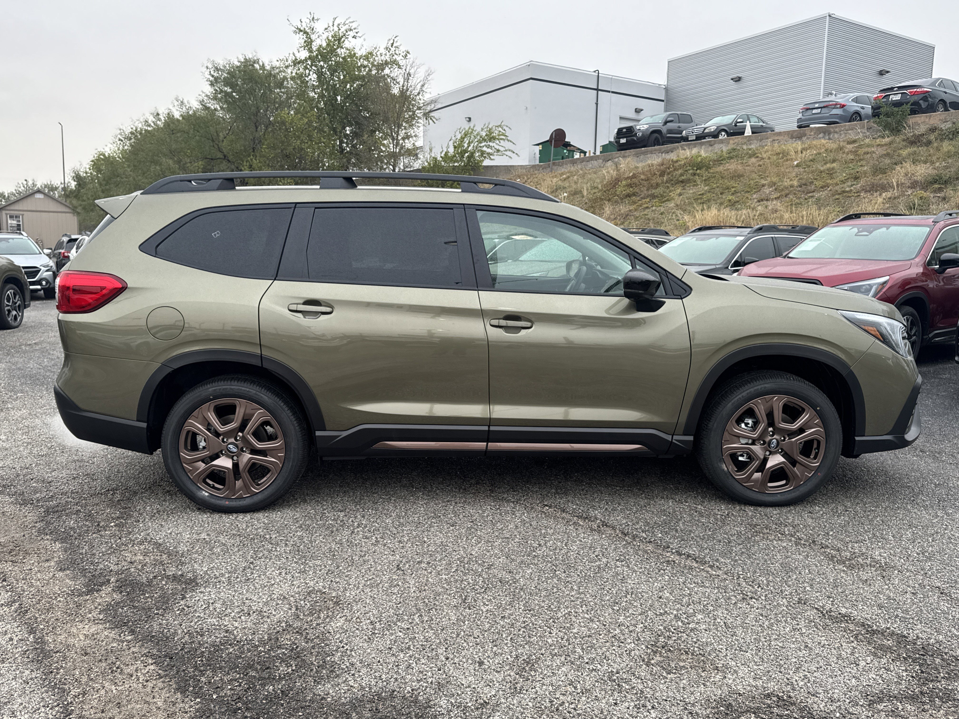 New 2026 Subaru Ascent Limited Bronze image 2