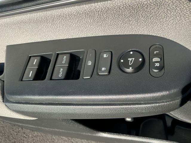 Used 2019 Honda CR-V EX image 28