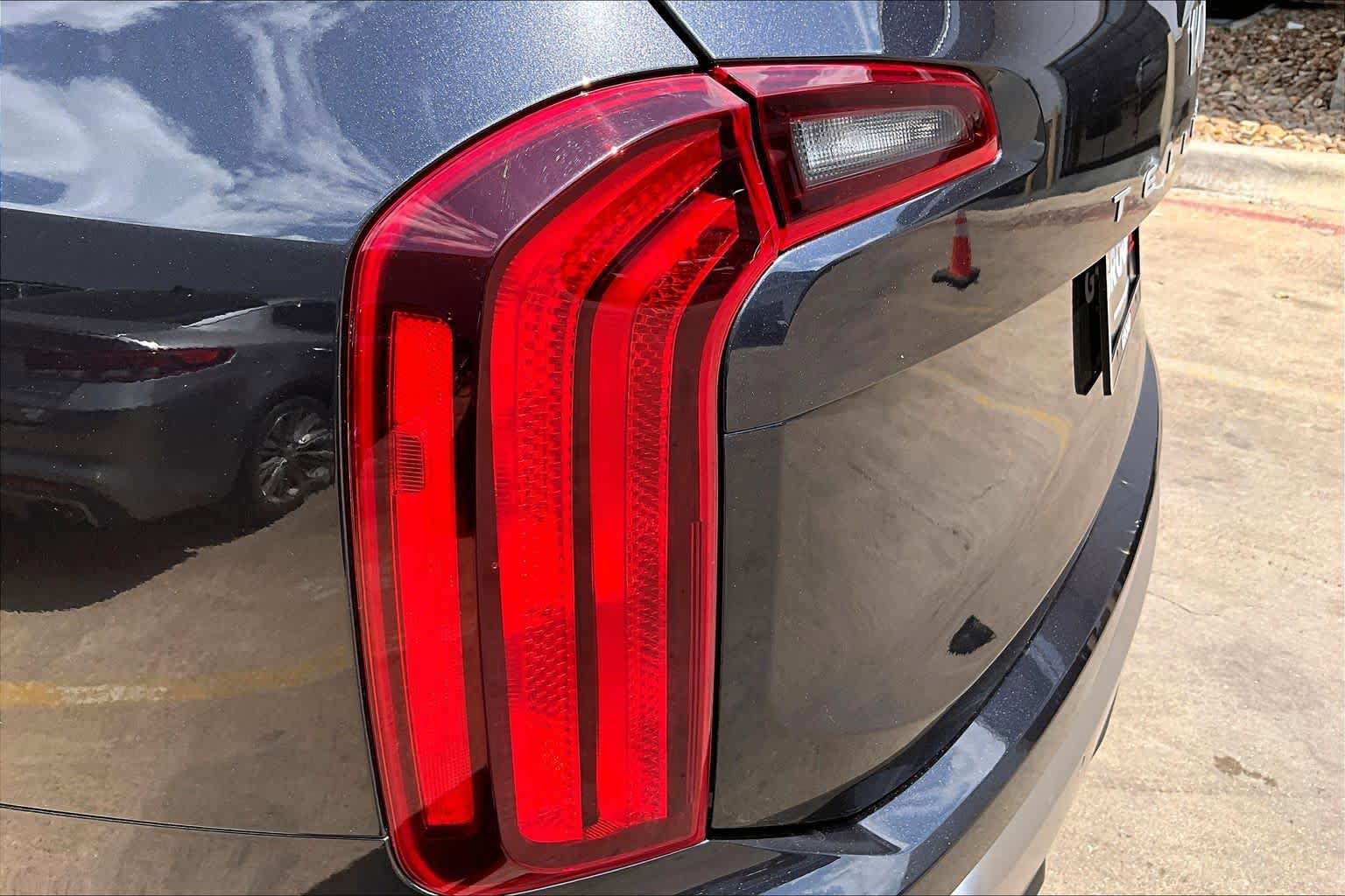 Used 2025 Kia Telluride S FWD image 27
