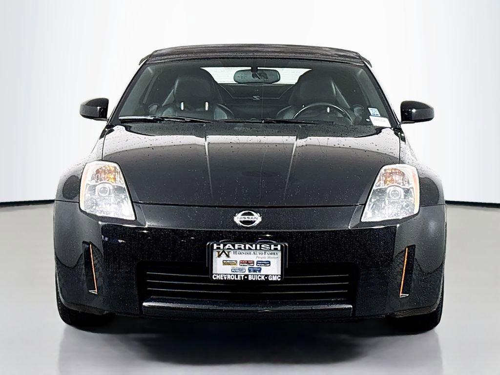 Used 2005 Nissan 350Z Touring image 2