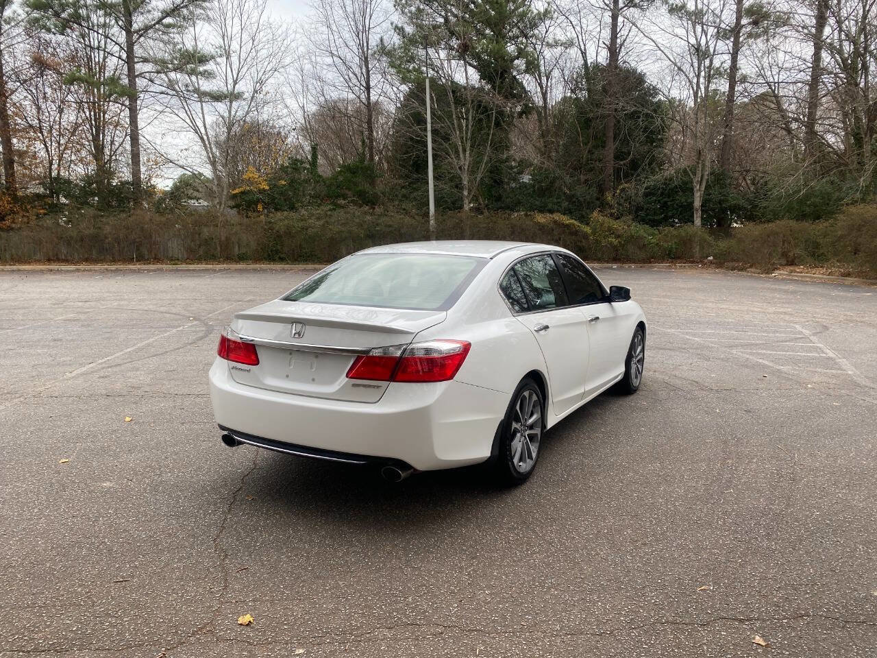 Used 2015 Honda Accord Sport image 6