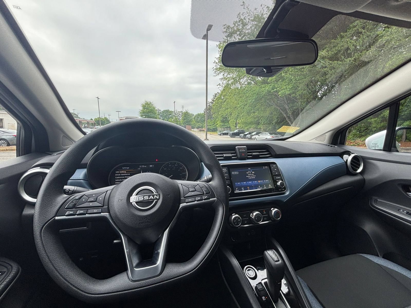 Used 2025 Nissan Versa SV FWD image 33