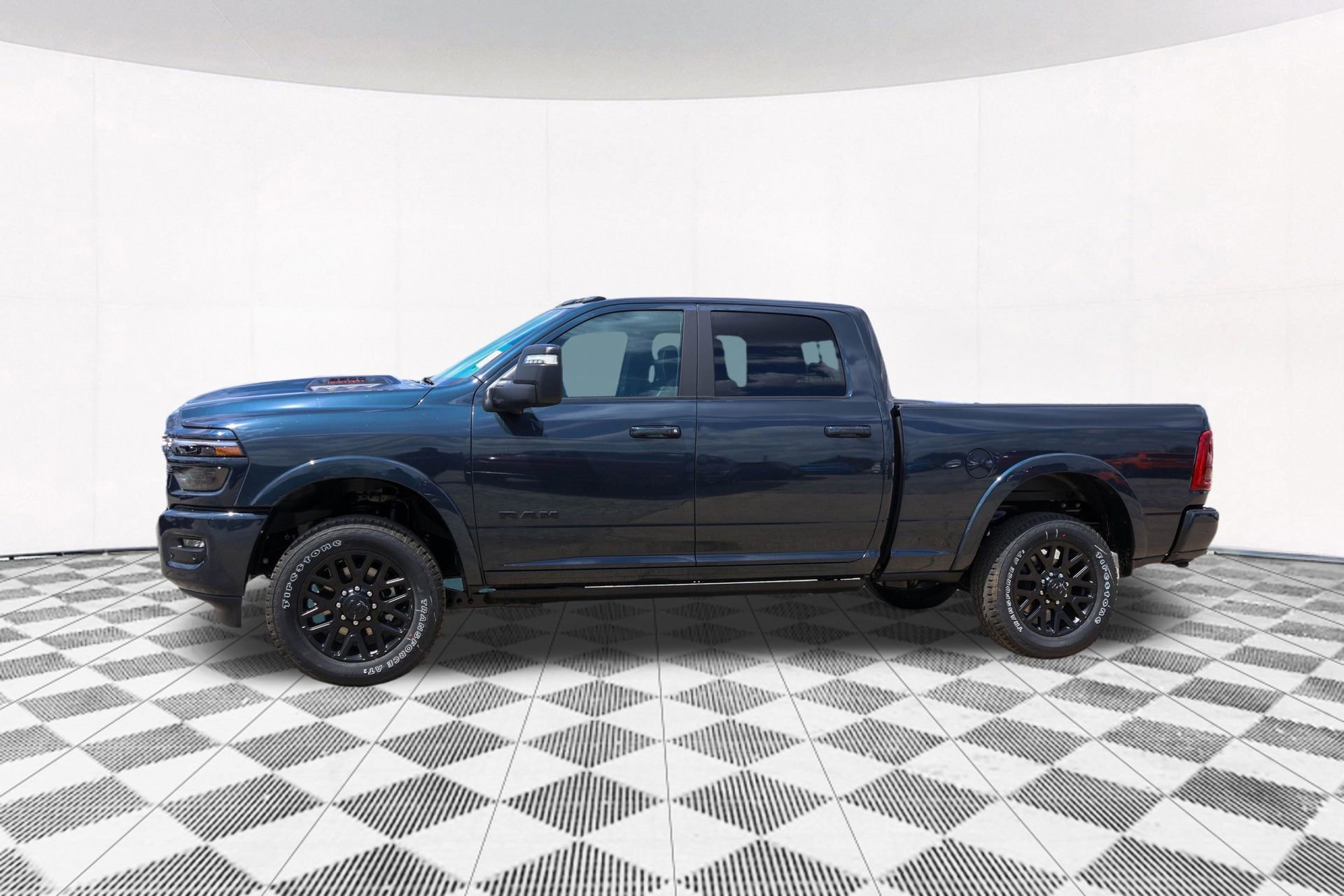 New 2026 RAM 2500 Limited AWD/4WD image 8