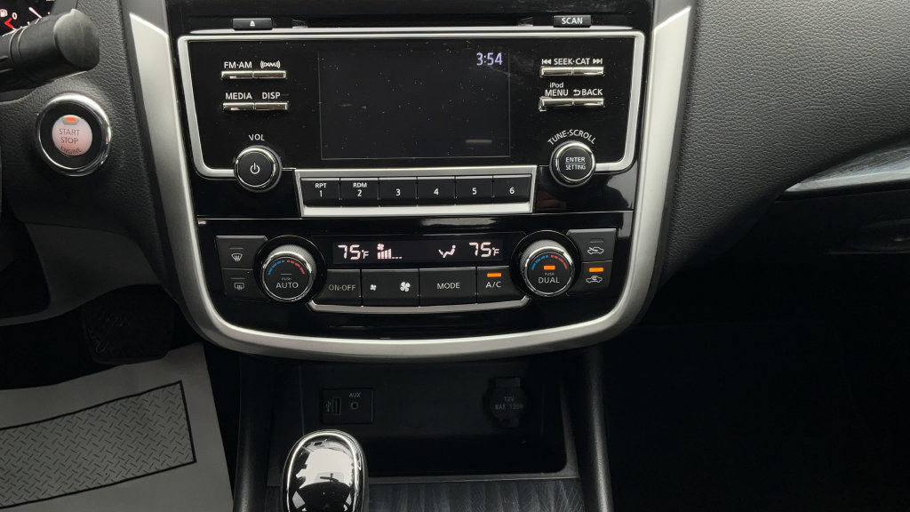 Used 2018 Nissan Altima 2.5 SL FWD image 19