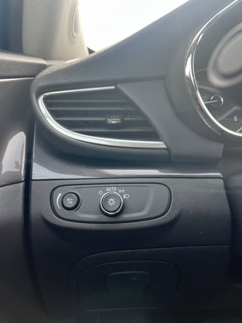 Used 2022 Buick Encore Preferred w/ Safety Package AWD/4WD image 21