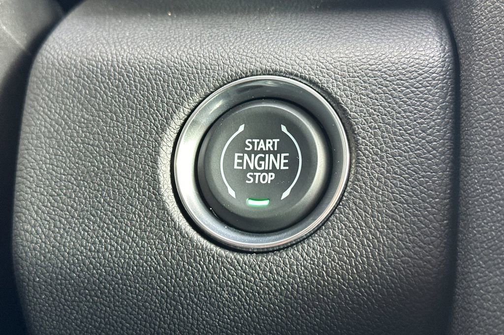 Used 2025 GMC Acadia Elevation image 23