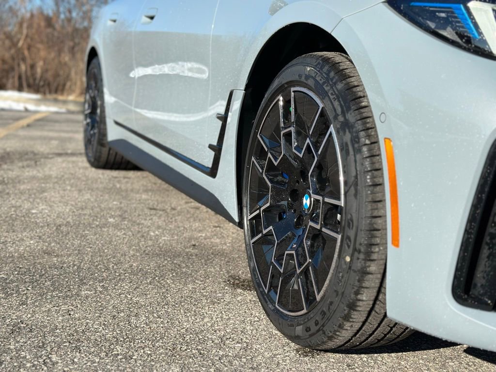 New 2026 BMW 430i xDrive w/ M Sport Package image 9