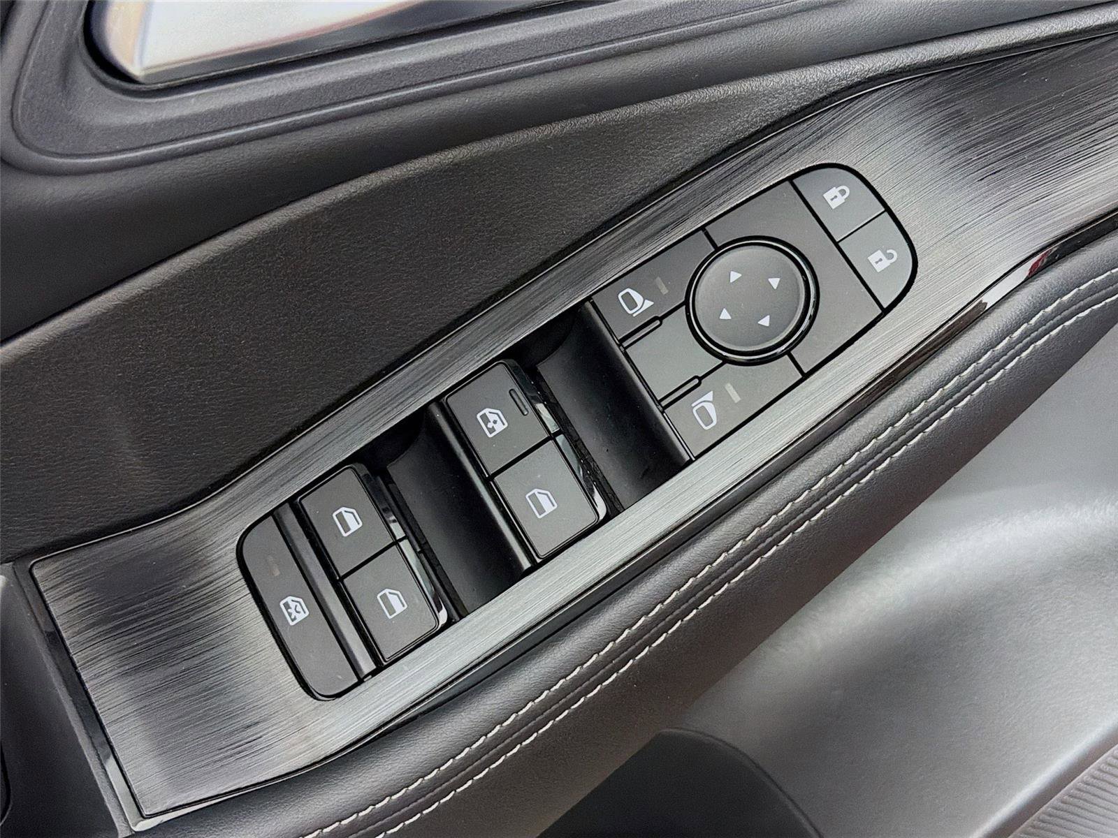 Used 2023 Nissan Rogue SV w/ SV Premium B Package AWD/4WD image 19