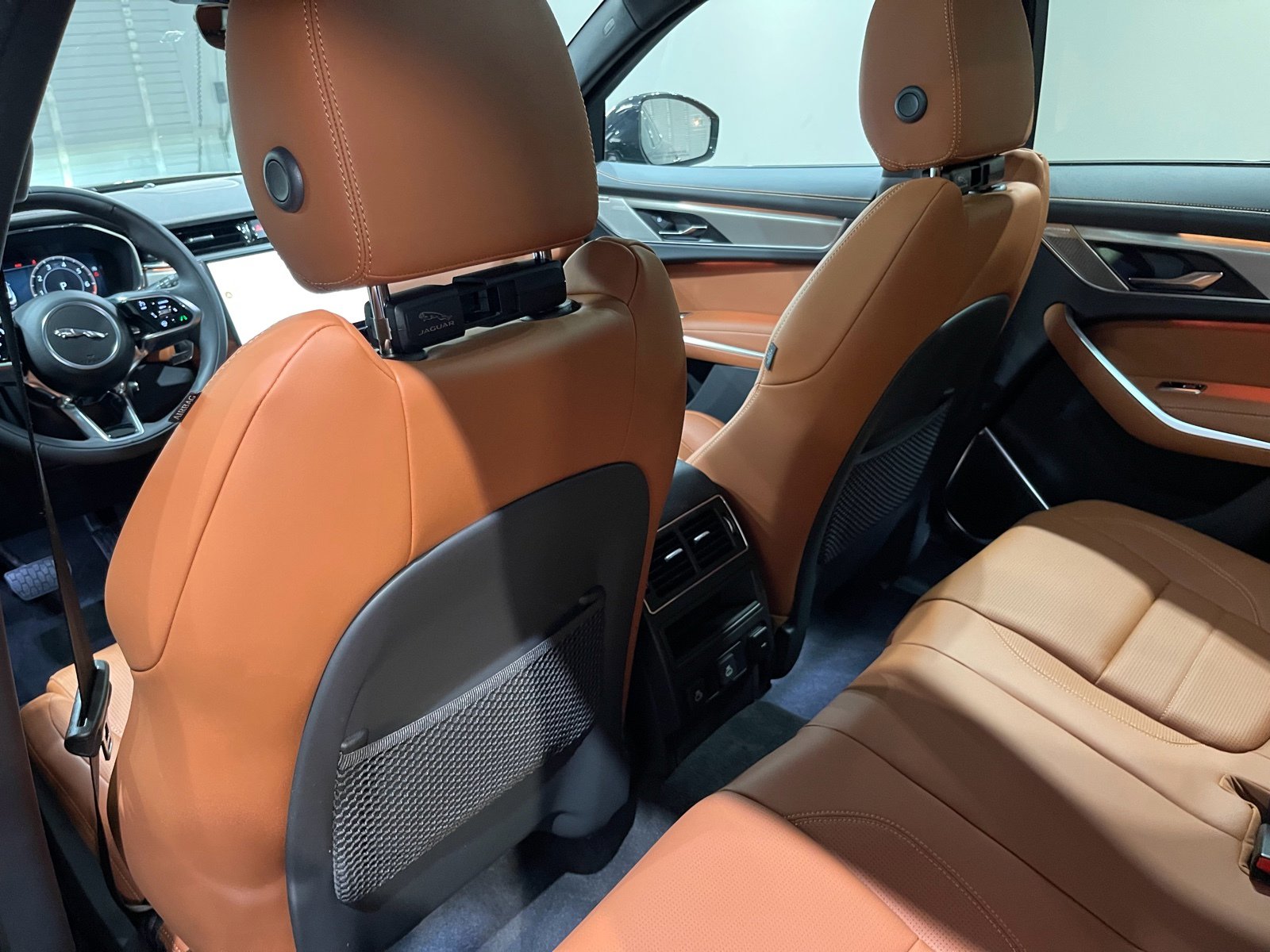 New 2026 Jaguar F-PACE R-Dynamic S image 12