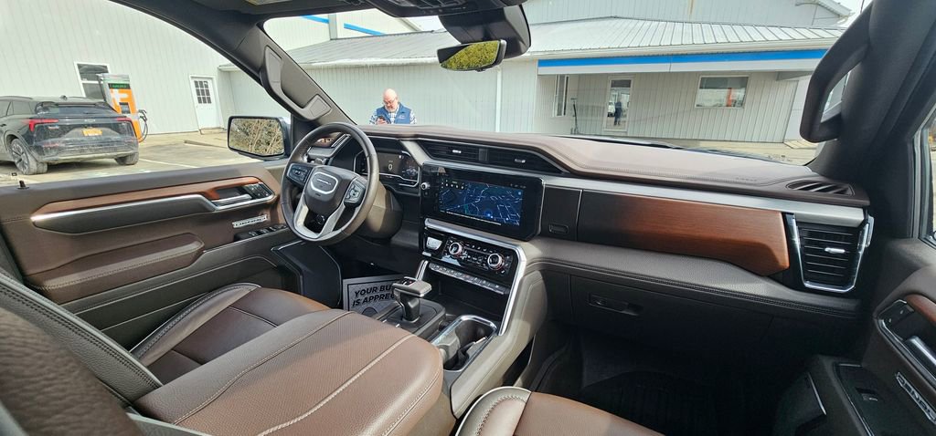 Used 2023 GMC Sierra 1500 Denali w/ Technology Package image 18