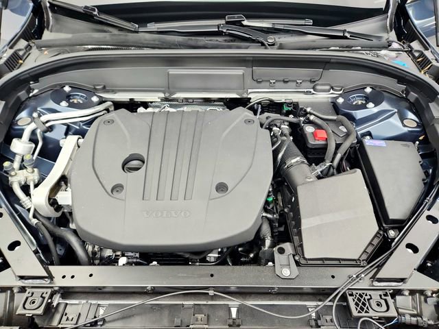 New 2026 Volvo XC60 B5 Plus w/ Protection Package Premier image 28