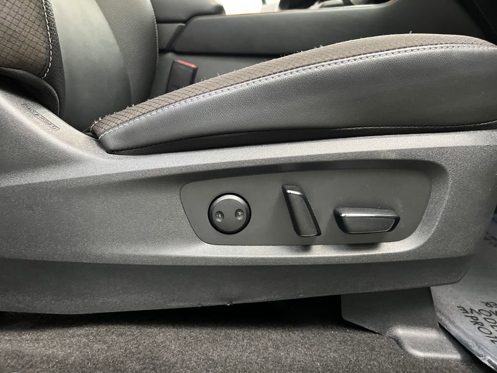 Used 2025 Nissan Pathfinder SL image 23