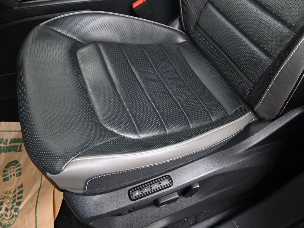 Used 2023 Volkswagen Atlas Cross Sport SEL Premium R-Line AWD/4WD image 22