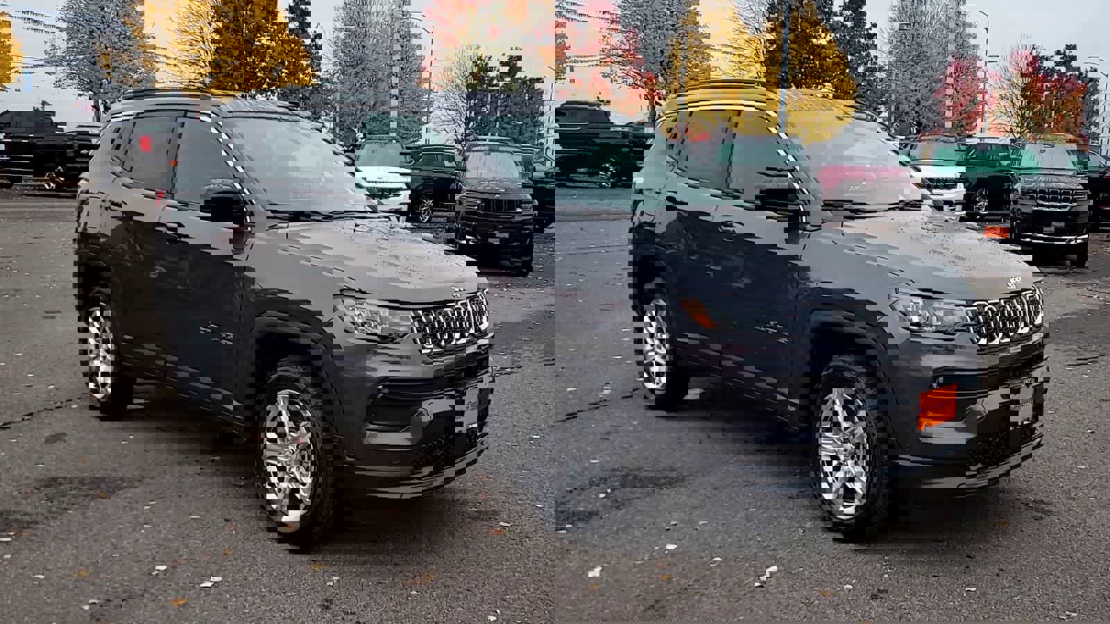 Used 2023 Jeep Compass Latitude w/ Convenience Group image 2