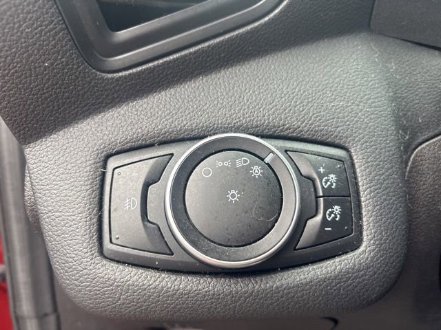 Used 2015 Ford Escape SE image 11