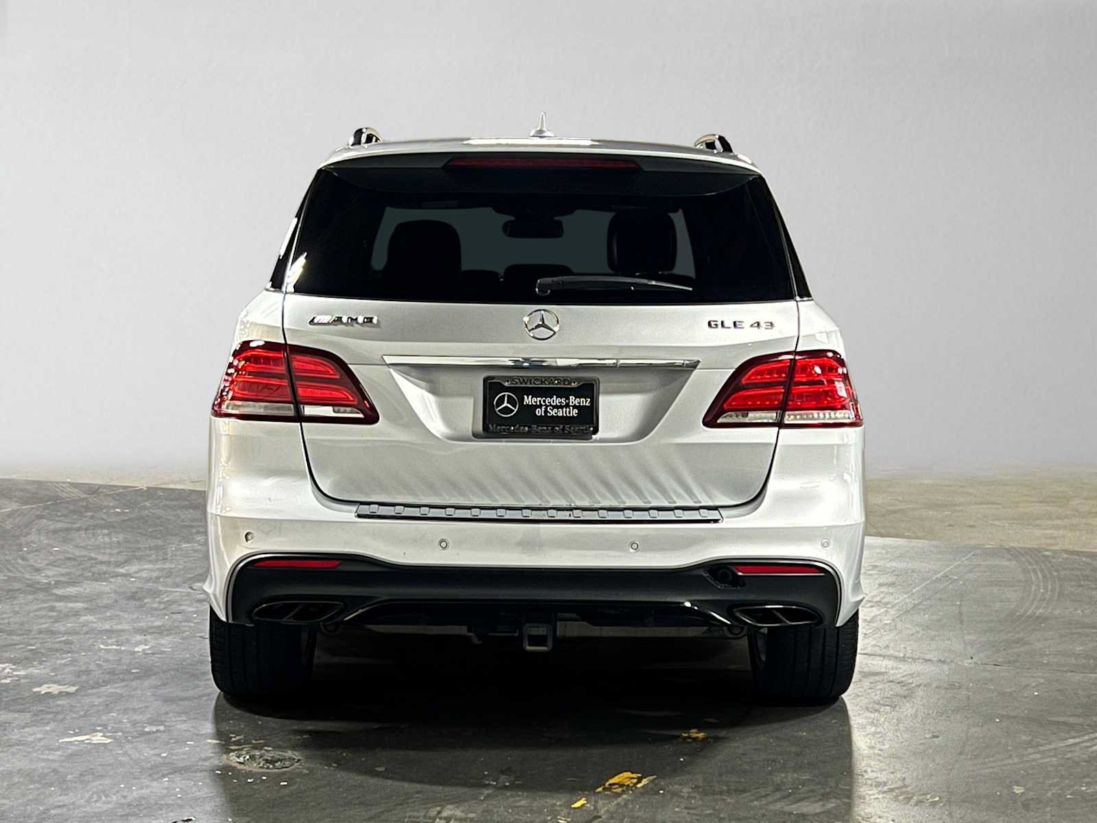 Used 2017 Mercedes-Benz GLE 43 AMG 4MATIC image 4