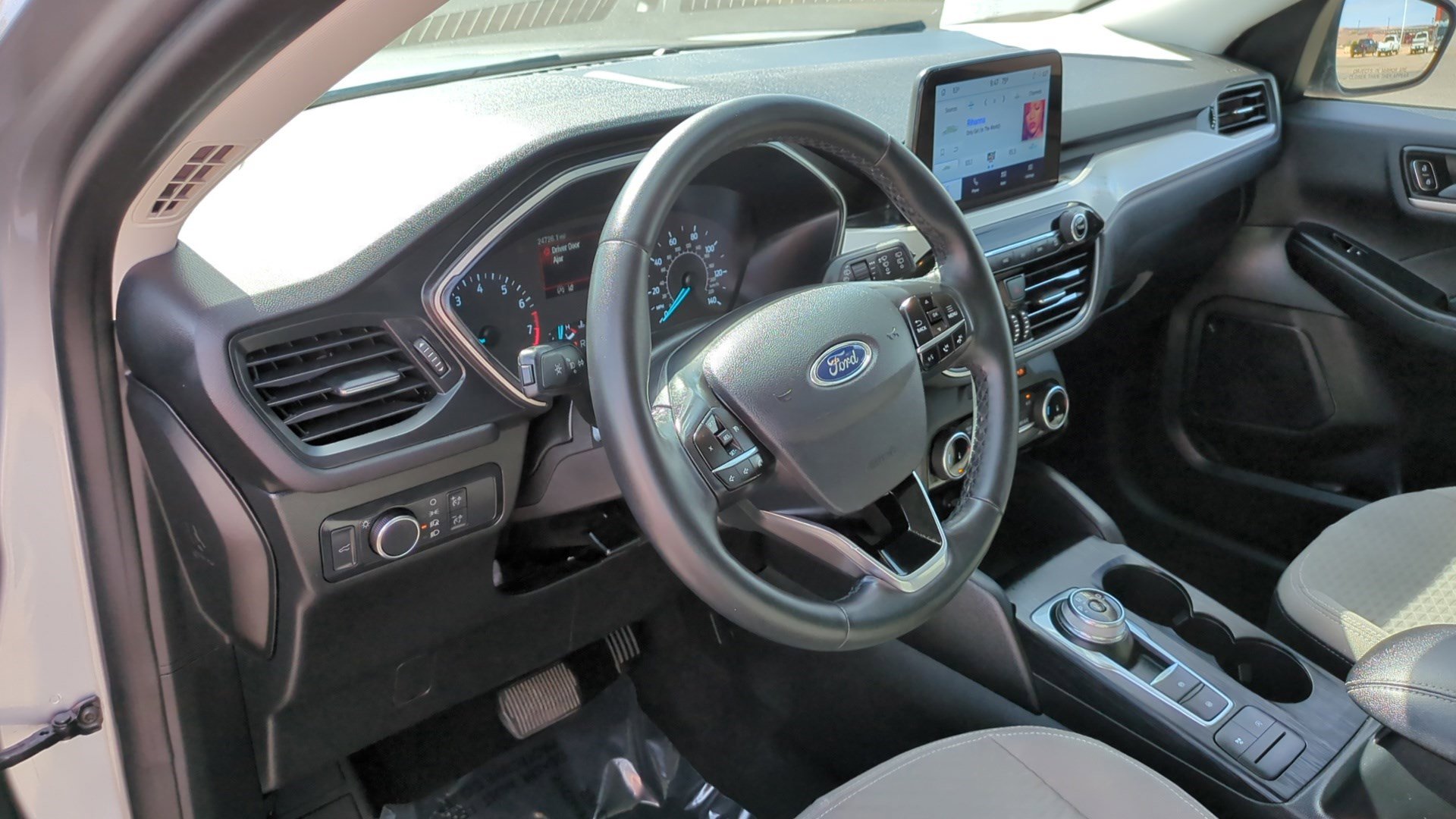 Used 2022 Ford Escape SE w/ Convenience Package image 14