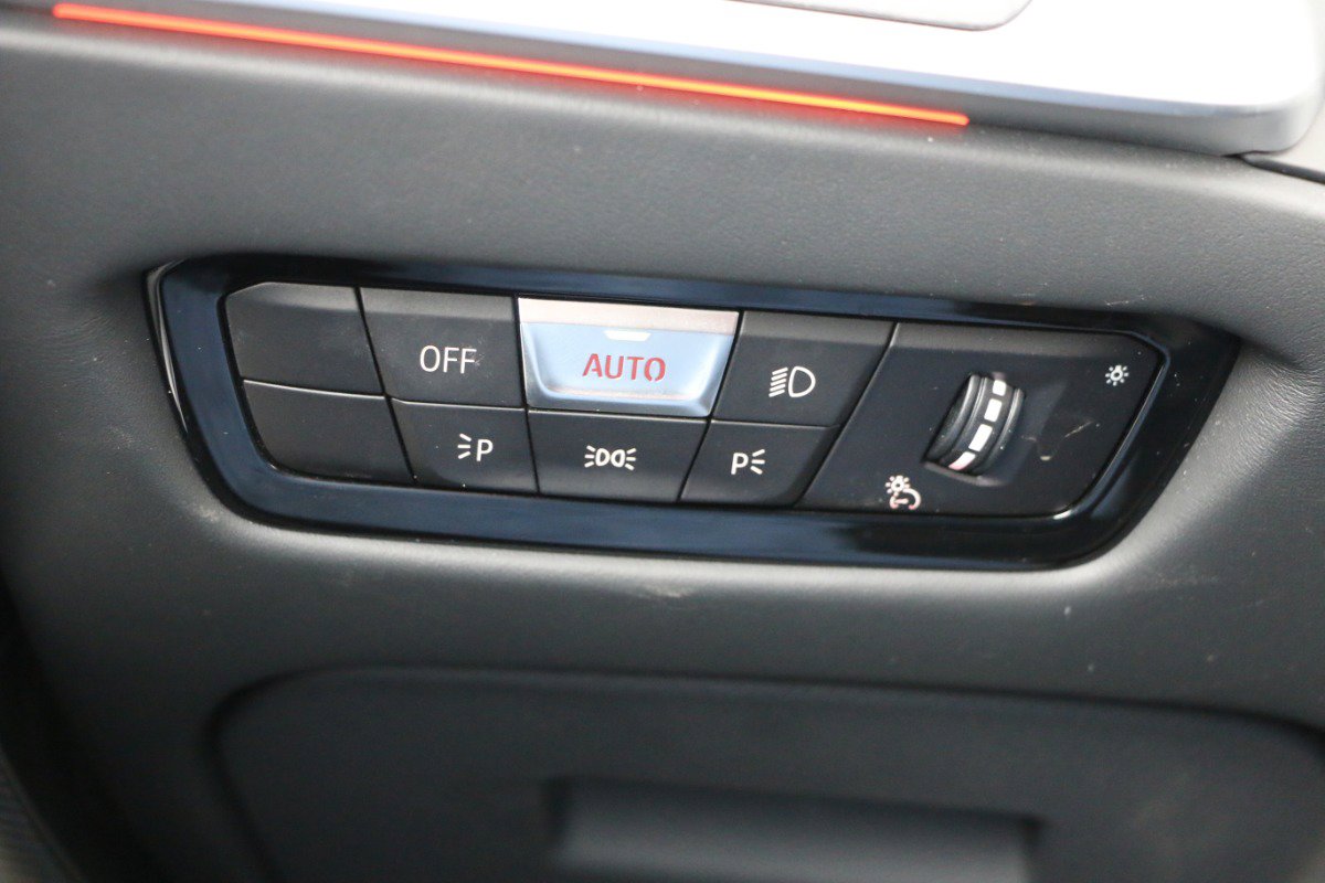 Used 2021 BMW M3 Competition image 25