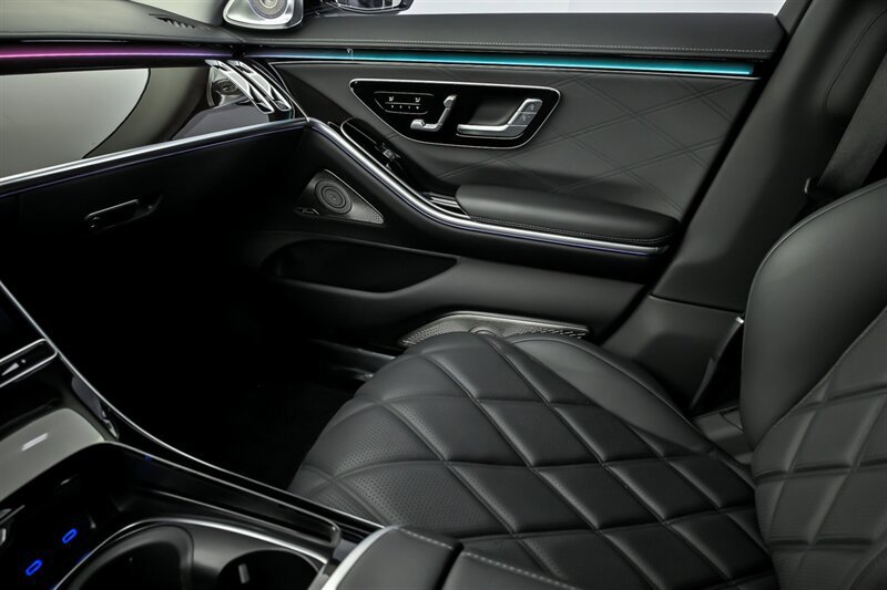 Used 2023 Mercedes-Benz Maybach S 680 4MATIC image 37
