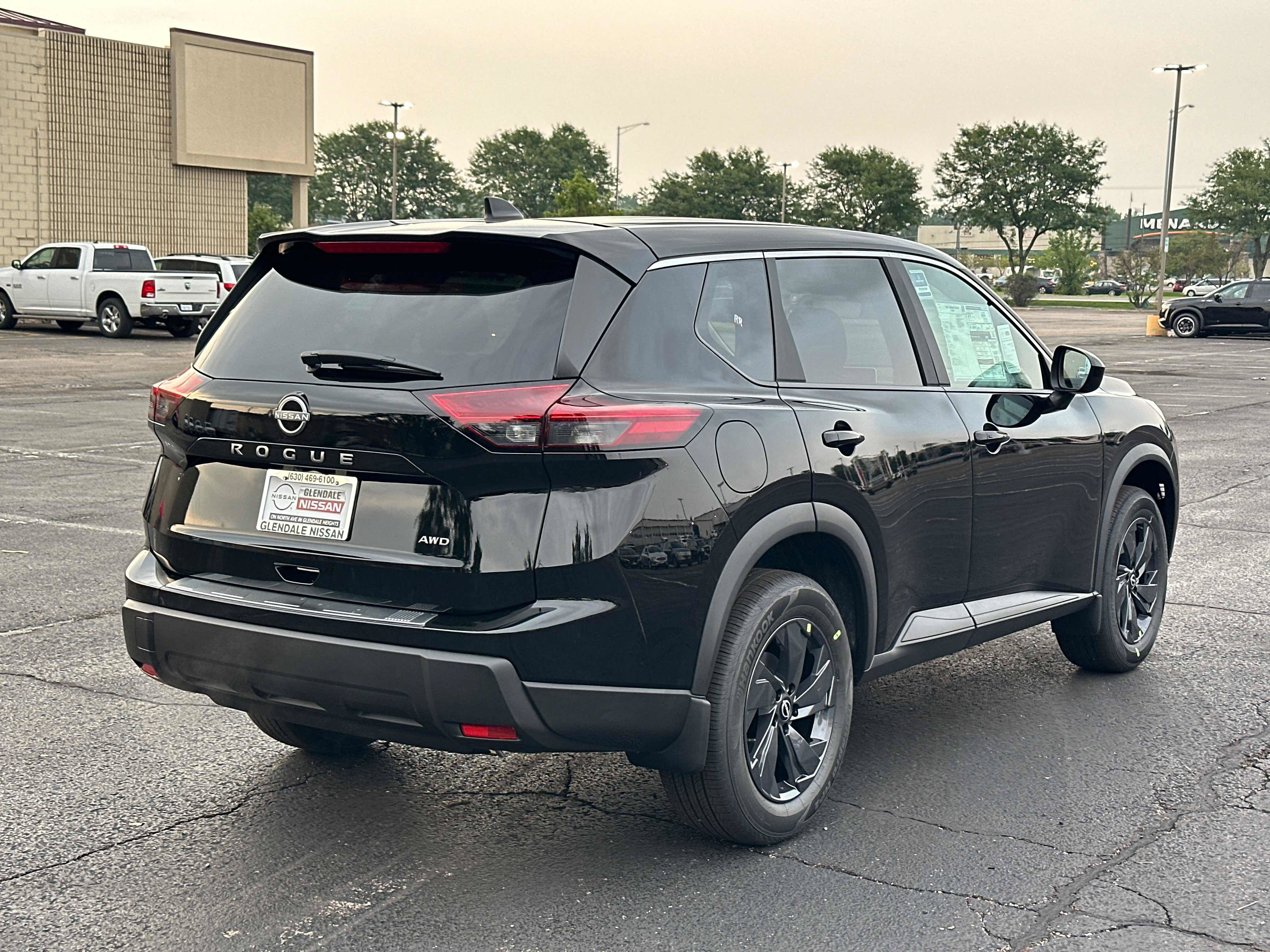 New 2026 Nissan Rogue SV w/ Cold Weather Package AWD/4WD image 4