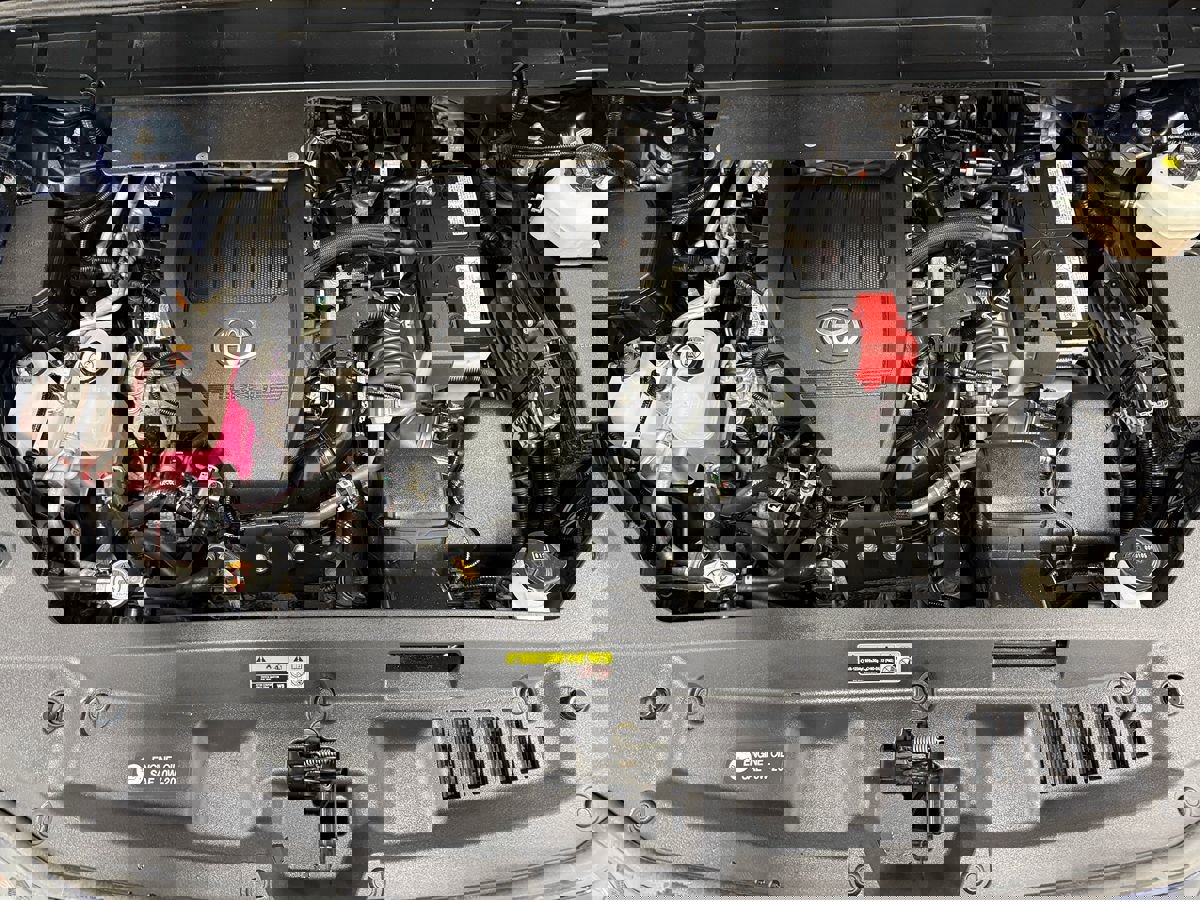 Used 2023 Toyota Highlander XLE image 30