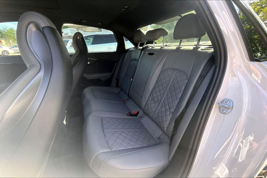 Used 2023 Audi S4 Premium Plus w/ Premium Plus Package AWD/4WD image 19